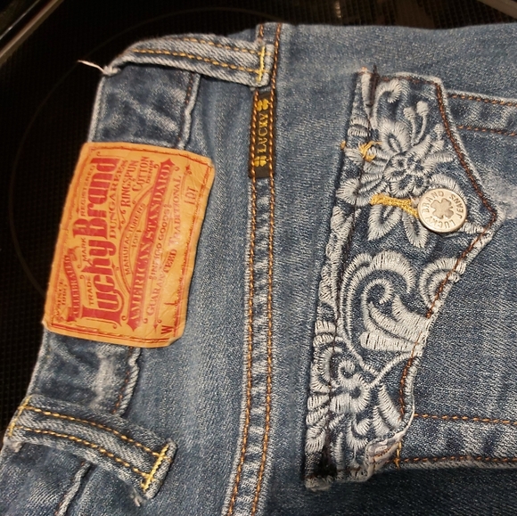 Lucky Brand Jeans Size 4 - Picture 4 of 5